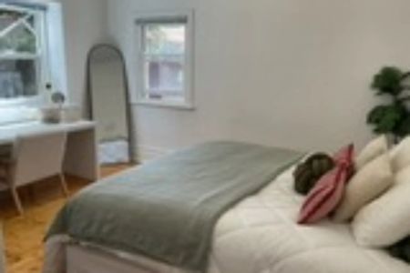 BEACHSIDE ART DECO GEM - GROUND FLOOR WITH COMMUNAL GARDEN! - Photo 5