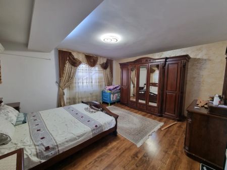 Vila de inchiriat 5 camere Sisesti-Vatra Noua - Fotografie 3