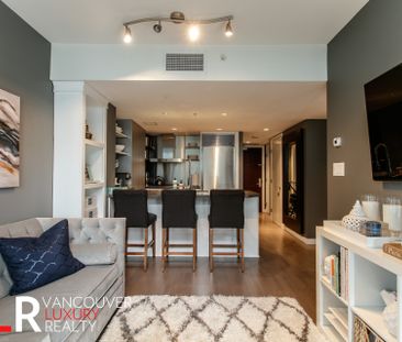 Condo in Downtown Vancouver, BC - Photo 2