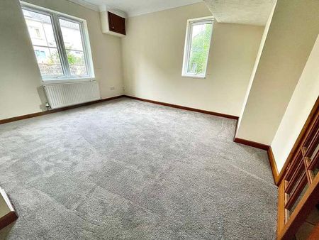 Railway Terrace, Sebastopol, Pontypool, NP4 - Photo 4