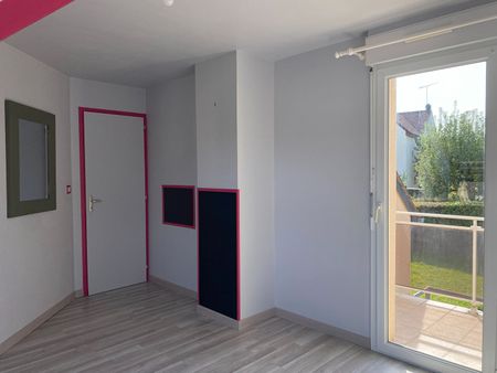 Location maison 7 pièces, 110.00m², Port-Brillet - Photo 5