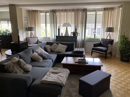 Appartement 5 pièces à Valenciennes - Photo 2