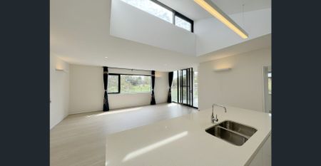 Modern 3 Bedder with Tree Top View - Photo 3
