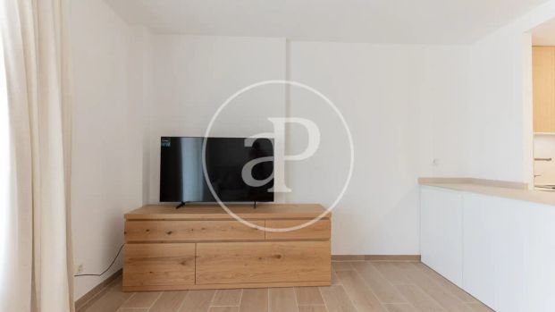 Piso de alquiler en Carrer Na Llambies, Cala Bona - Photo 1