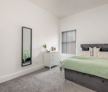 Smithdown Road - Photo 1
