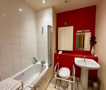 Lyons Street, Newcastle, Co. Dublin ** DOUBLE BEDROOM TO RENT ** - Photo 1