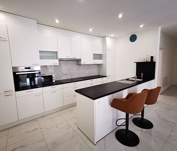 Moderne Wohnung mit offener Küche - Foto 1