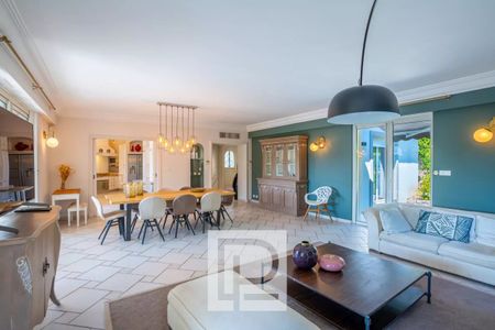 Villa familiale récente au calme absolu dans domaine privé avec piscine et tennis - Photo 3