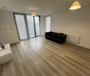 2 bedroom flat to rent - Photo 1