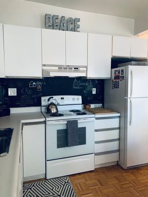 For Lease - 76 Orchard View Boulevard Unit# 1, Toronto, Ontario - Photo 1