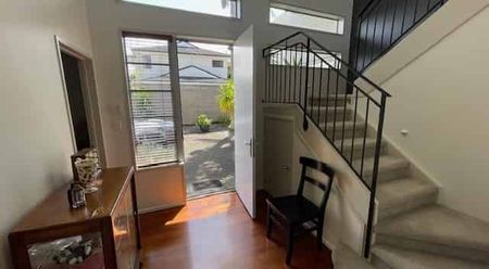 Immculately Presented Modern Townhouse - Photo 2