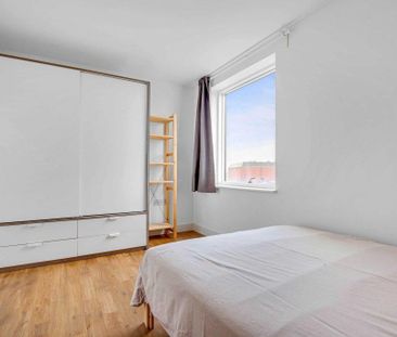 2 bedroom flat to rent - Photo 6