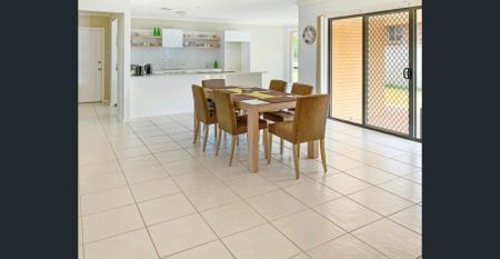 Great 4 bedroom family home for rent at Bolwarra Heights - Photo 4