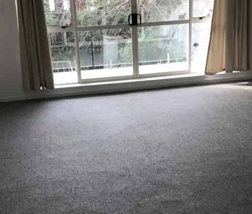Two-Bedroom Apartment in Birkenhead - Photo 3