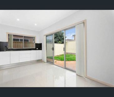 Modern Living, Prime Location! - Photo 3