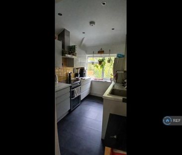 2 bedroom maisonette to rent - Photo 1