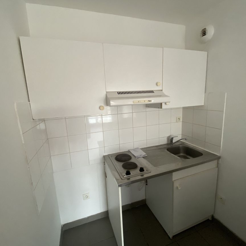 Appartement T2 Valenciennes 59300 - Photo 1