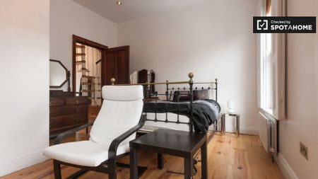 Room to rent in 3-bedroom house in North Inner City, Dublin - Photo 5