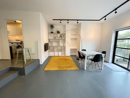2 Bed Flat, Plover Way, SE16 - Photo 2