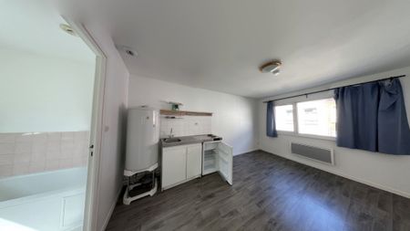 Charmant studio lumineux au cœur de Lille. - Photo 4