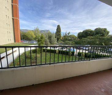 Location Appartement 2 pièces 62m² TOULON 83100 - Photo 4