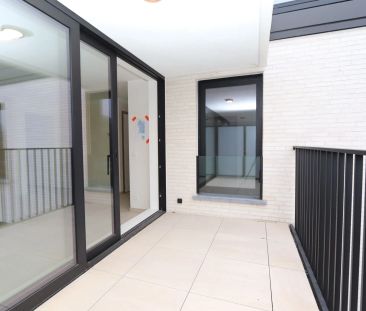 CENTRAAL APPARTEMENT MET TERRAS EN AUTOSTAANPLAATS - Foto 1