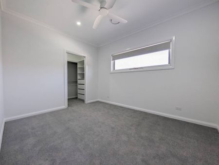Brand new townhouse in prime location - Photo 5
