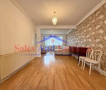 4 bedroom semi-detached house to rent - Photo 1