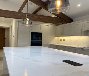 2 bedroom barn conversion to rent - Photo 4