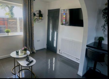 Room in a Shared House, Warner Walk, M11 - Photo 2