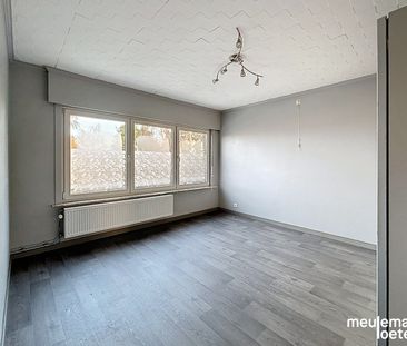 Halfopen gezinswoning met garage en tuin - Foto 3