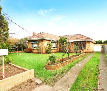 27 Daff Avenue, Hampton East VIC 3188 - House For Rent | Domain - Photo 5