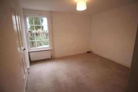 2 bedroom cottage to rent - Photo 2