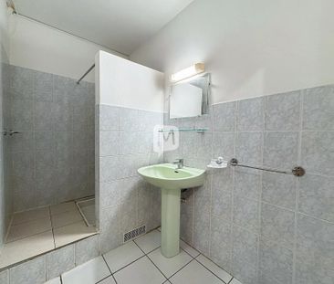 Location Appartement 3 pièces 72m² CAYENNE 97300 - Photo 4
