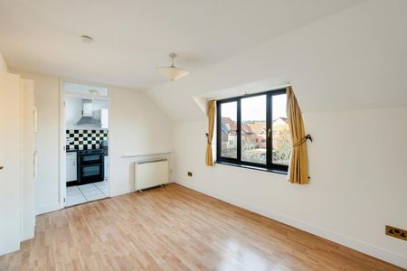 1 Bed Flat - Photo 5