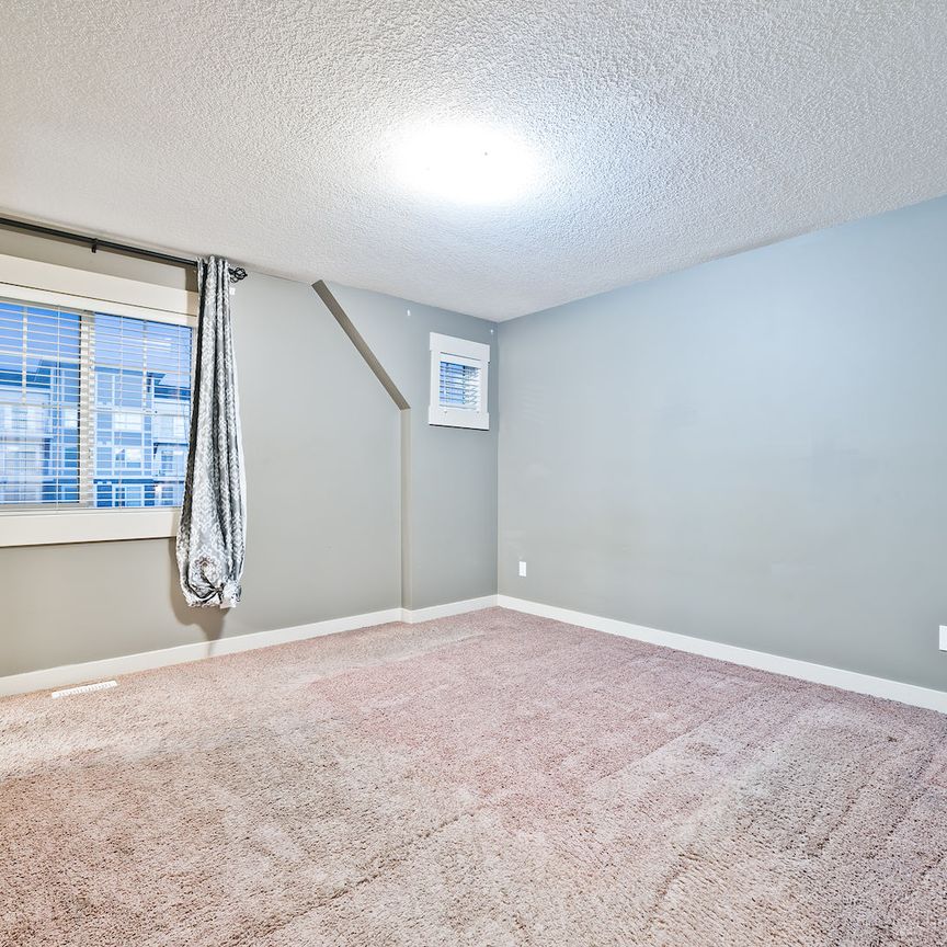 293 Skyview Ranch Drive, Calgary - Photo 1