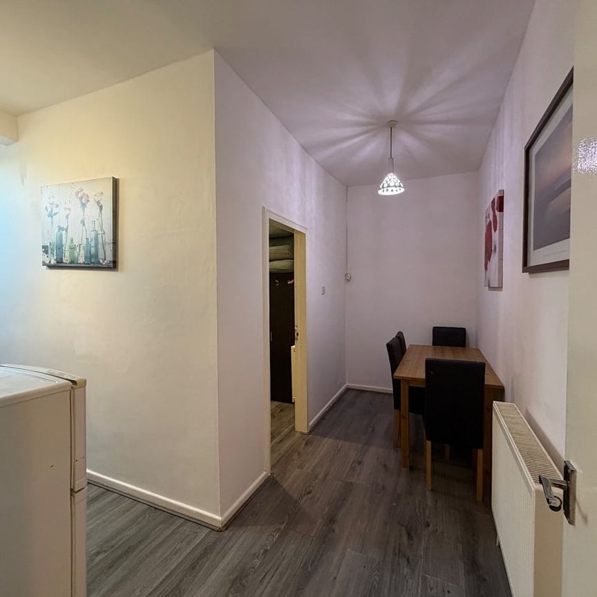 2 Bed Flat, Brompton Avenue, L17 - Photo 1