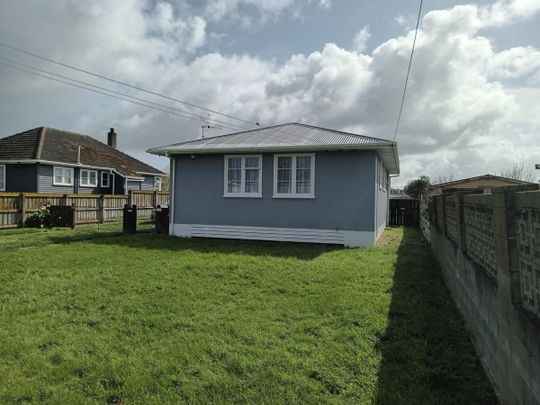 17 Coley Street, Foxton, Horowhenua - Photo 1