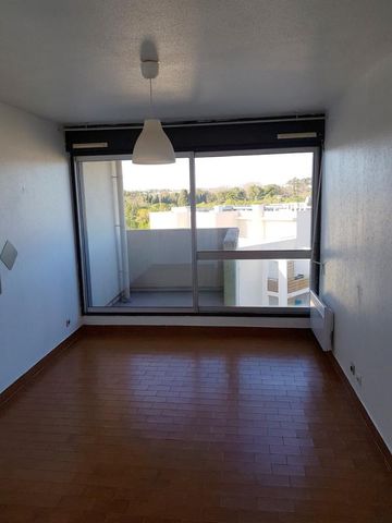 Studio 18.9 m², kitchenette équipée, avec balcon. - Photo 3