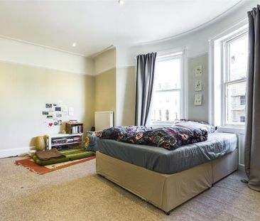 4 bedroom apartment to rent - Photo 5