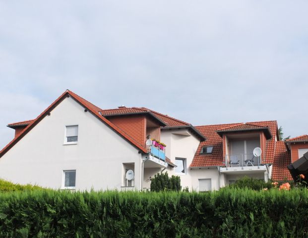 Schöne 3-Zimmer Wohnung in Bergkamen-Overberge mit Balkon, Stellplatz und Garage - Photo 1