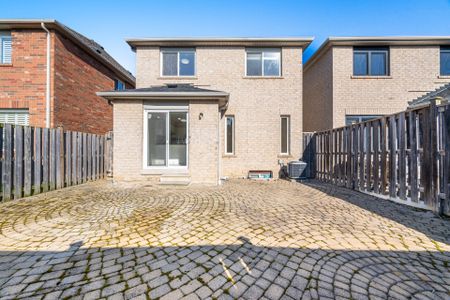 For Lease - 3278 Respond Road, Mississauga, Ontario - Photo 4