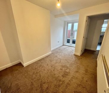 Dingle Lane, Winsford - Photo 3