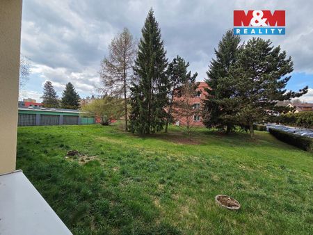 Pronájem bytu 1+1 52 m², Nádražní 263, Nová Role - Photo 2