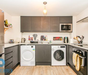 2 bed Apartment for Rent - Photo 6