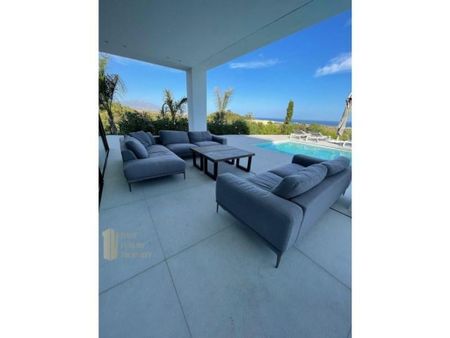 7 room luxury Villa for rent in Selwo, Estepona, Malaga, Andalusia - Photo 3