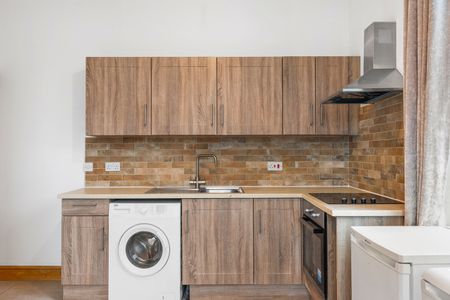 3 Bed Flat, Wellington Road, BN2 - Photo 5