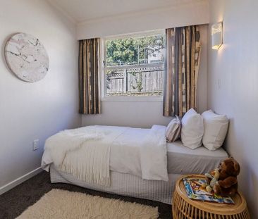 4 Bedroom Family Home in Mornington! - Photo 1