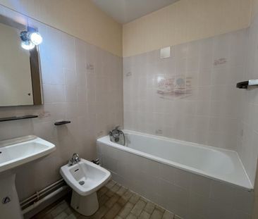 Location Appartement 2 pièces 47m² BORDEAUX 33200 - Photo 3