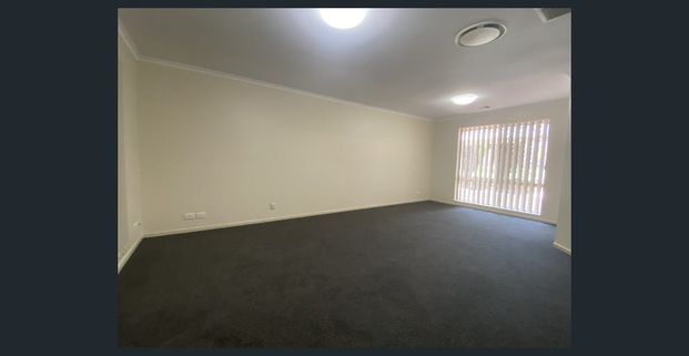 Executive Family Living in Craigmore - Photo 1